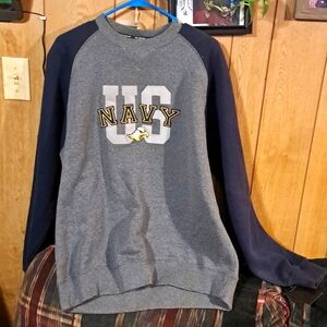 Us Navy football sweatshirt official. Very soft comfortable fabrics it is a XL